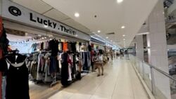 Lucky Plaza (D9), Shop House #628802271